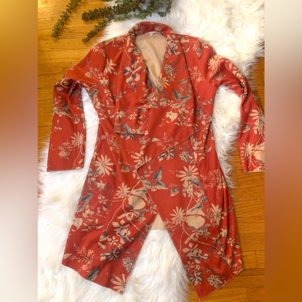Solitaire Red Floral Faux Suede Kimono - Picture 9 of 14